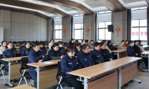3·8妇女节欢乐！东风如你，熠熠青春
